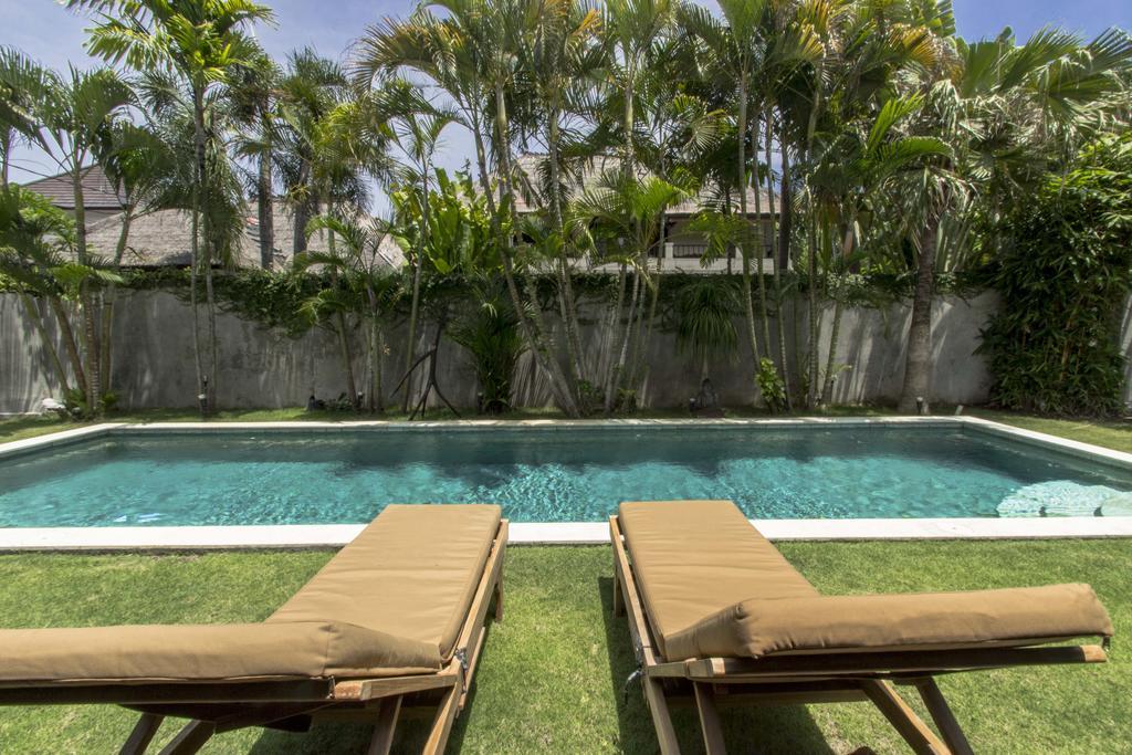 Villa Kundalini Seminyak Zewnętrze zdjęcie