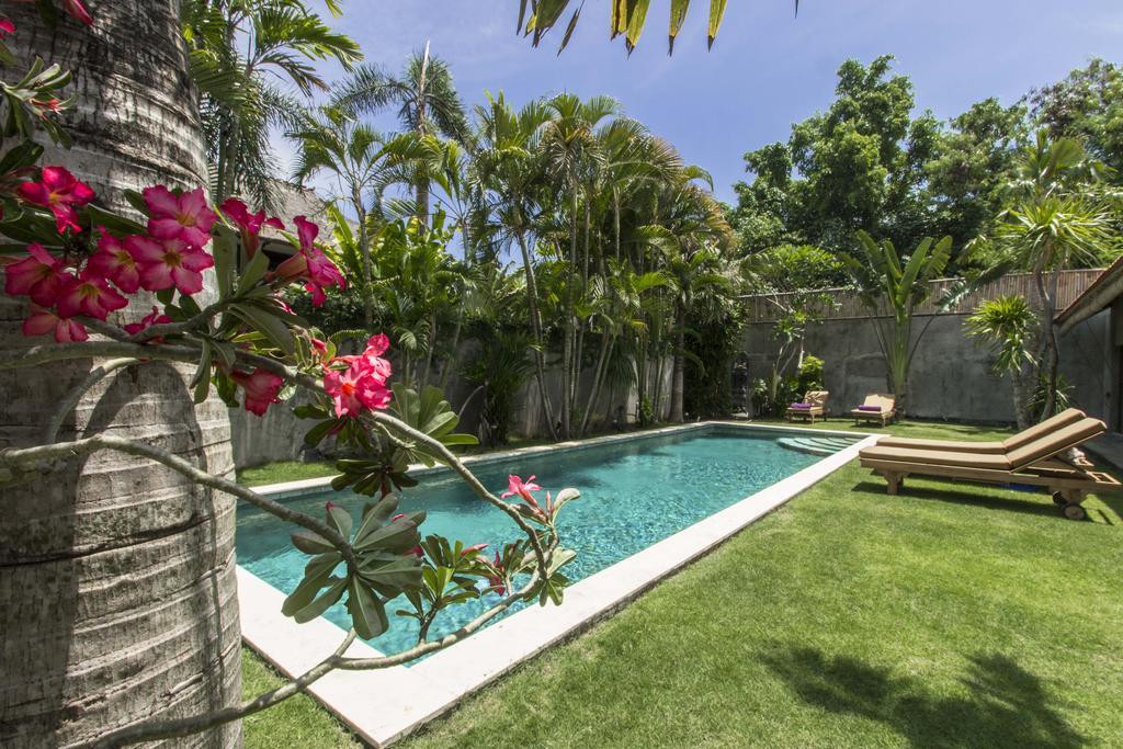 Villa Kundalini Seminyak Zewnętrze zdjęcie